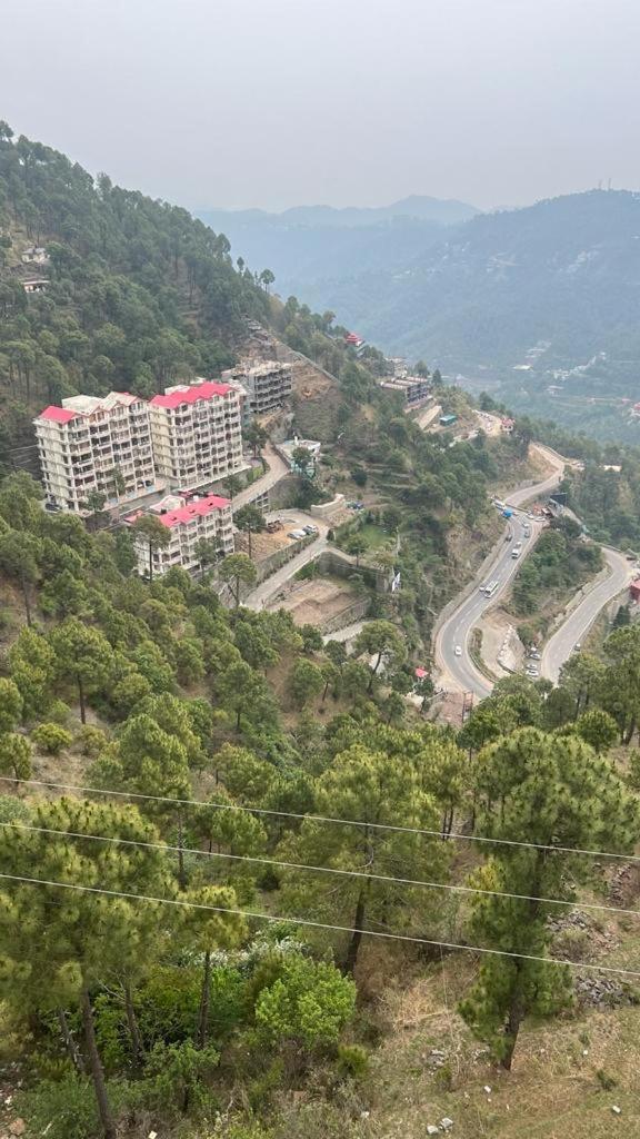 2Bhk Furnished Apartment/Near Kasauli/Barog/Luv Fun & Adventure Solan Exterior foto
